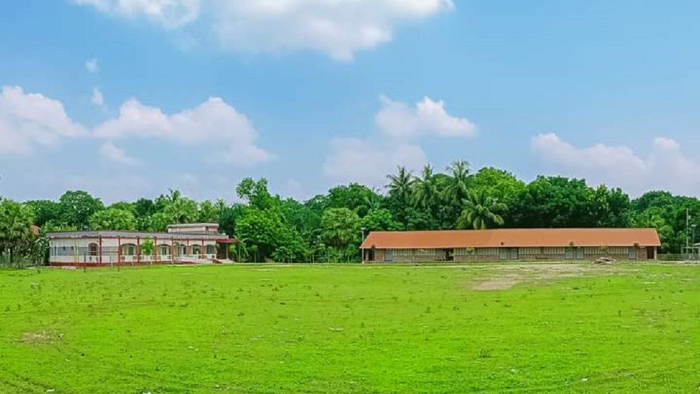 বাবার পৈতিক সম্পতিতে গড়ে তোলা শিক্ষা প্রতিষ্ঠান বিভাগদী  শহীদস্মৃতি মহাবিদ্যালয়