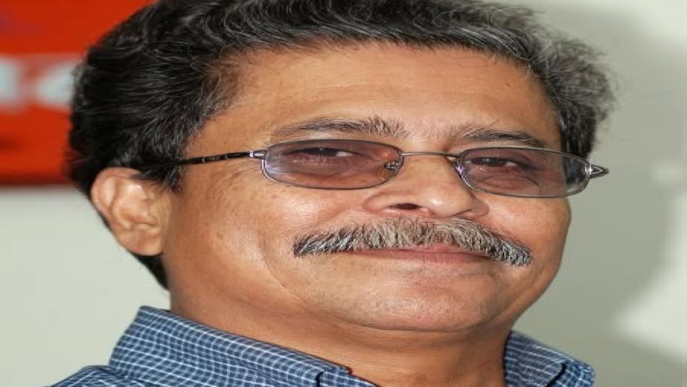 ছবিতে আবু সাঈদ খান