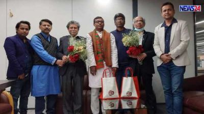 সাংবাদিক আবু সাঈদ খান ও মোজাম্মেল হোসেন মঞ্জুকে এফজেএফের শুভেচ্ছা